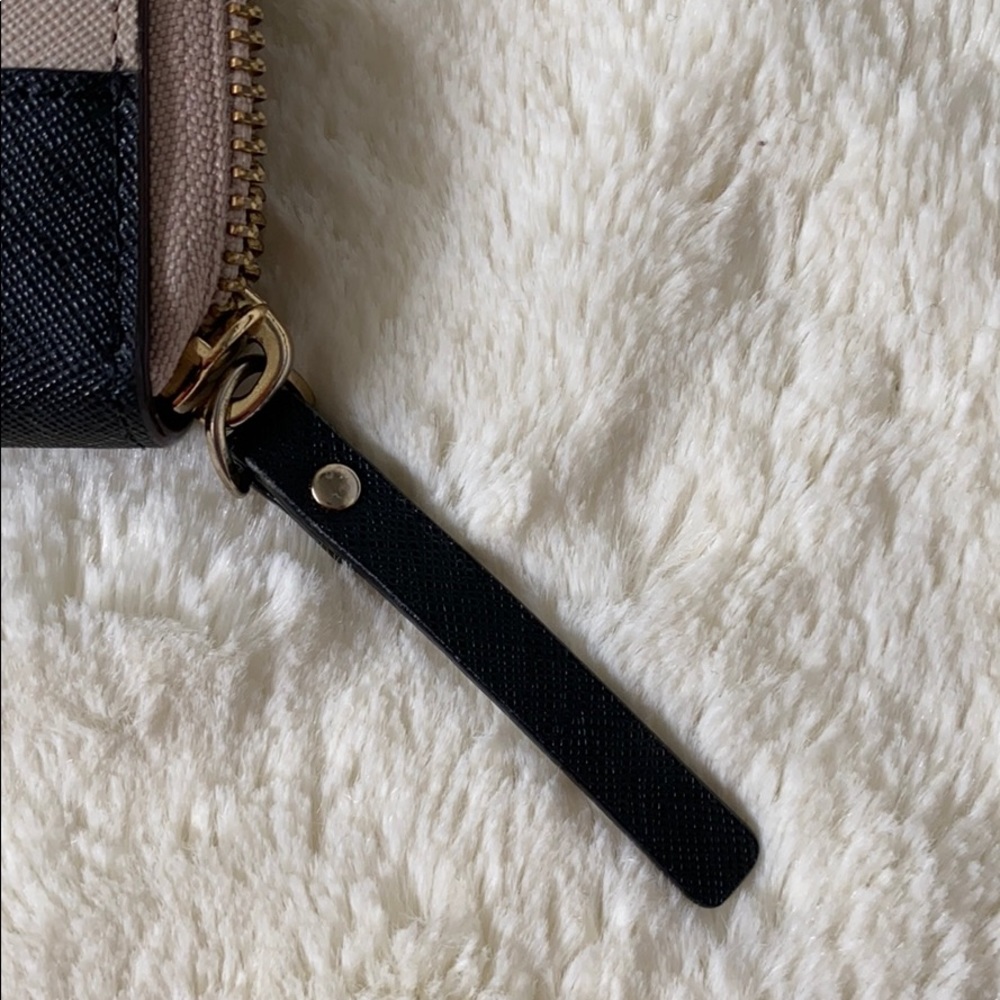 Kate Spade wallet - Picture 6 of 6